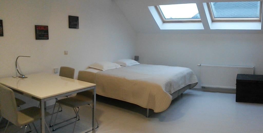 Saint-Gilles Aparthotel Midi Residence חדר תמונה